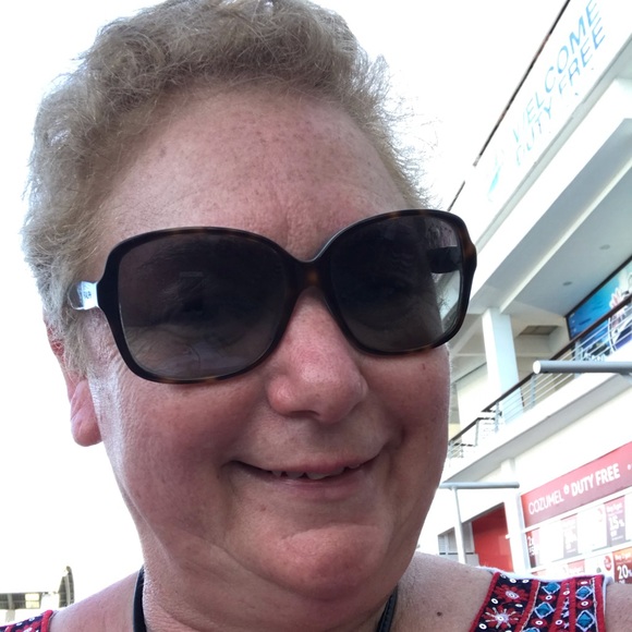 Meet your Posher, Barbara - Picture 2 of 2